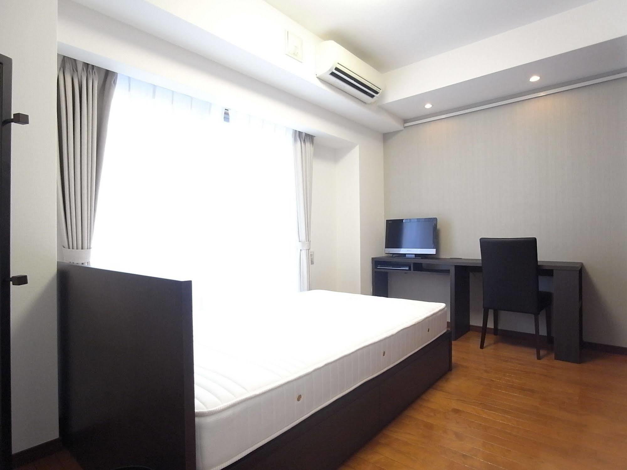 Palace Shinjuku Tochomae Apartamento